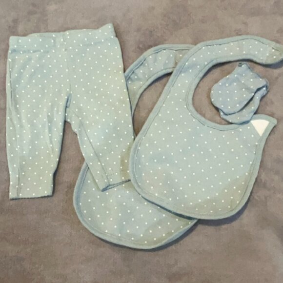 Brand New Carter's baby matching set 4 Pieces 0-3 Month NWT - Picture 1 of 7